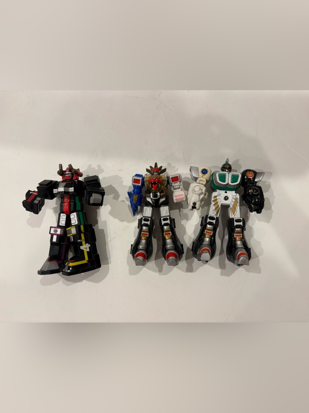 Three Bandai Mighty Morphin Power Rangers Action Figures